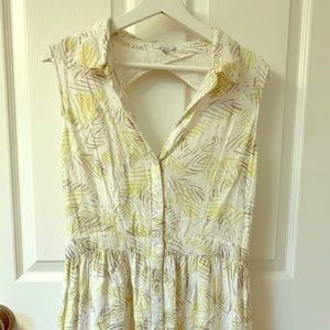 Open back summer dress.